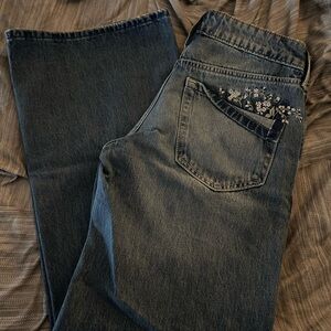 Hollister Women's Dark Blue Straight Leg Jeans with Floral Detail
